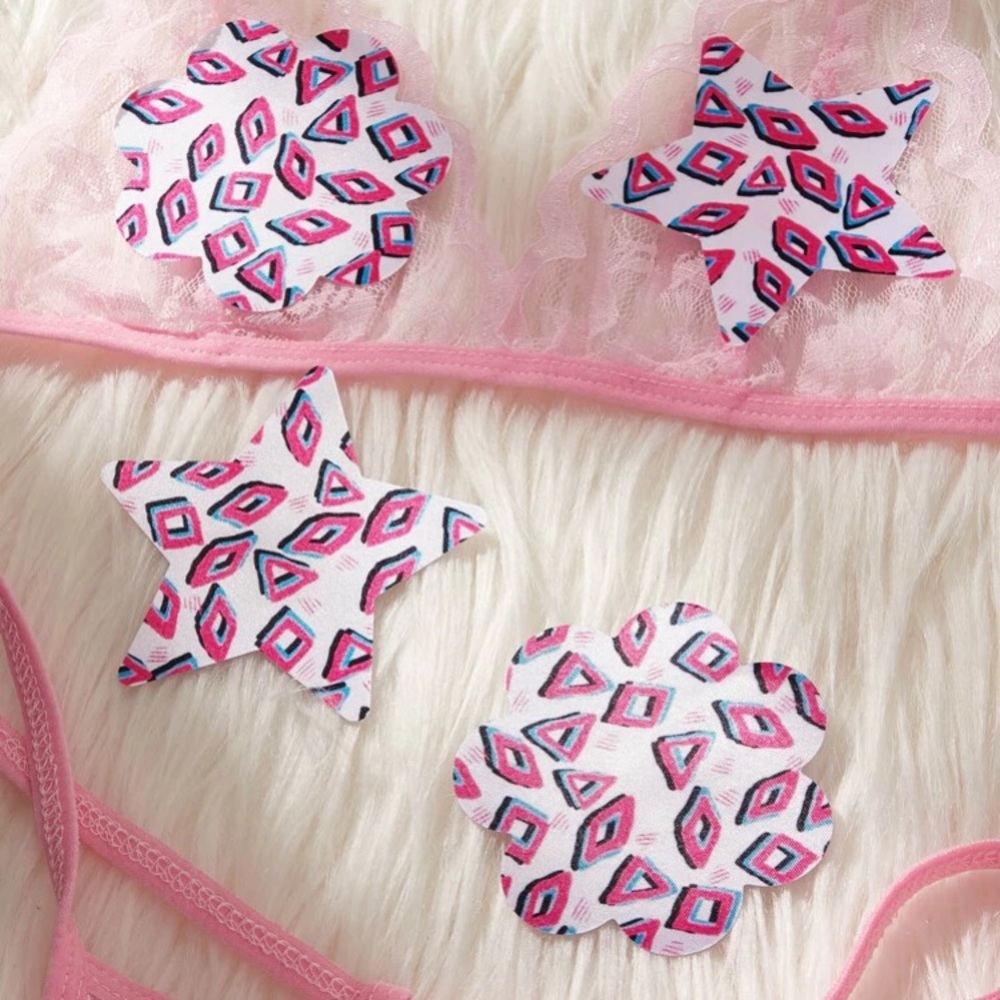 ๐ธ Awesome 90s Y2K Pair of pastel geometric print nipple covers star or flower